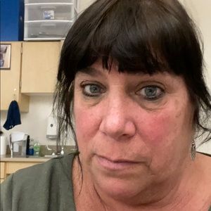 Meet your Posher, Brenda